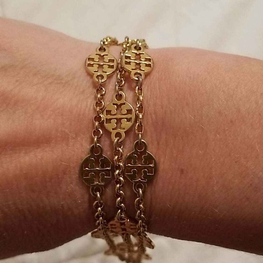 Gold bracelet